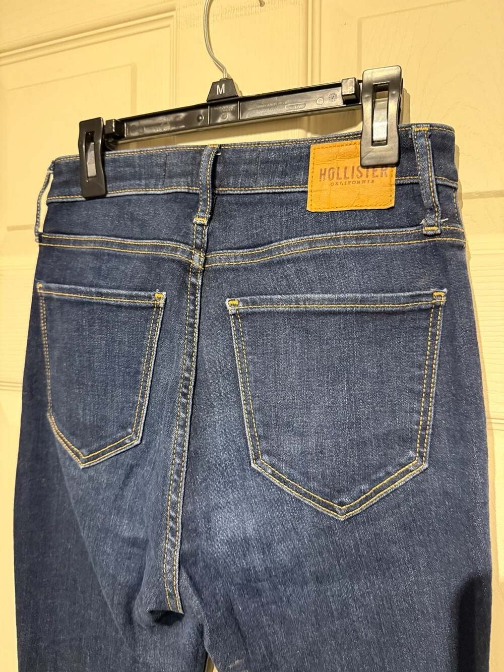 Hollister Curvy High-Rise Vintage Flare Jeans Size 3R Dark Wash Soft Stretch - Picture 3 of 5